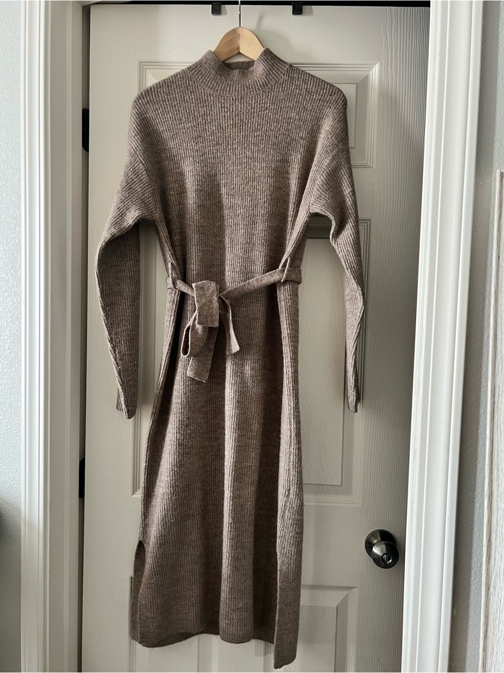 New Look Taupe Ribbed Belted Midi Dress